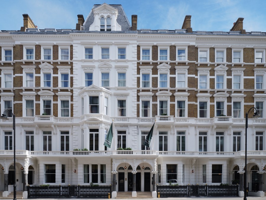 A Tale of Two Escapes: From Surrey's Royal Countryside to London's Sophisticated Heart