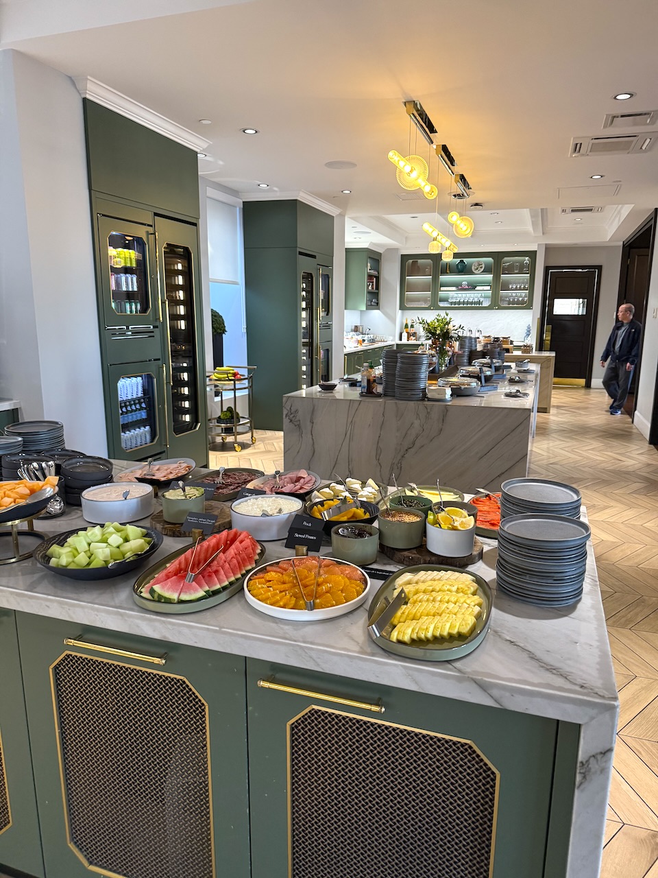 Fairmont Empress Elevates Victoria's Luxury Hotel Scene with Refreshed Dining, and an Enhanced Fairmont Gold Experience