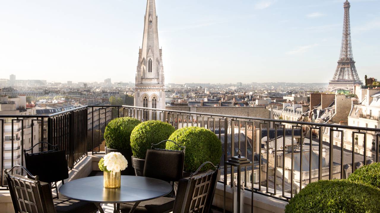 The World's Best 5-Star Hotel Concierge Services